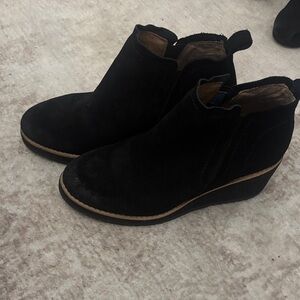 Sofft Black Suede Ankle Booties